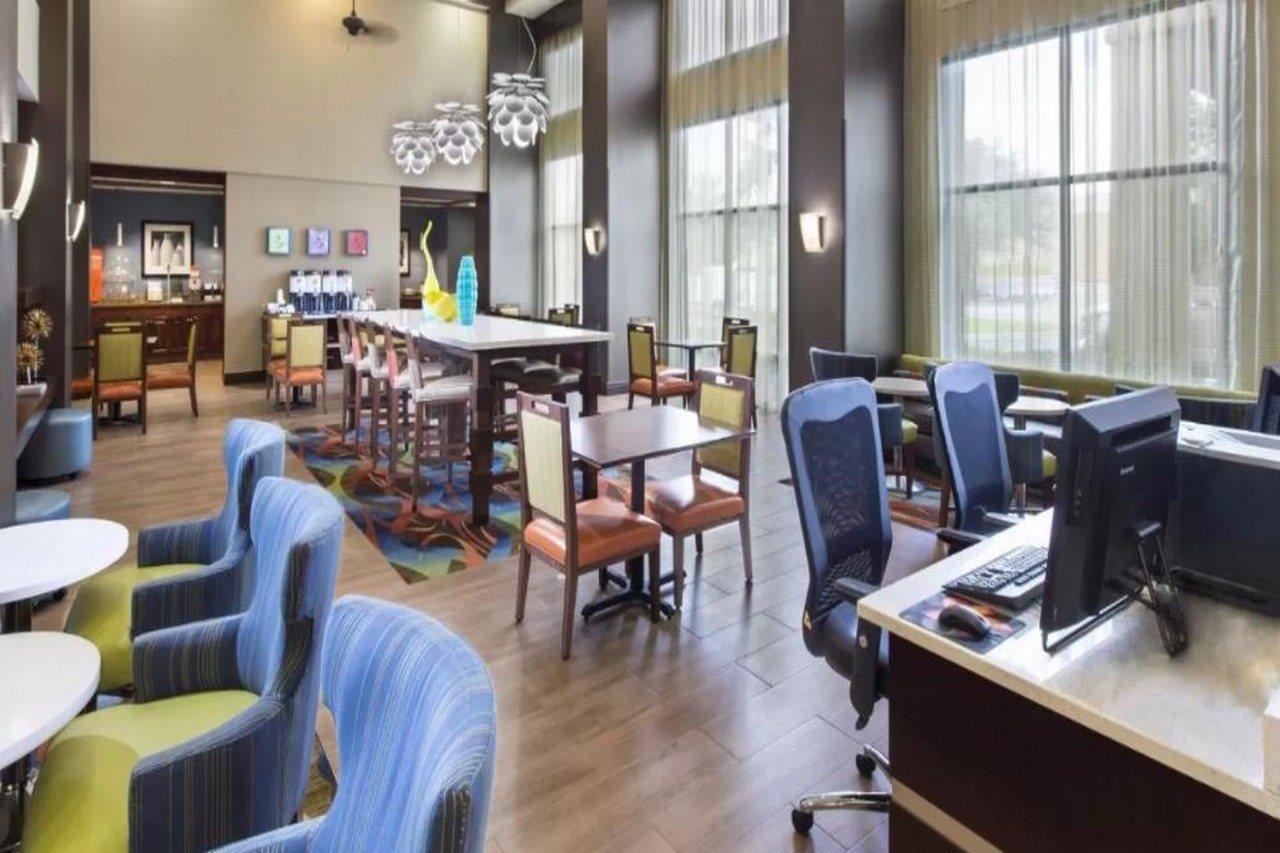 Hampton Inn & Suites Pensacola I-10 N At University Town Plaza Buitenkant foto