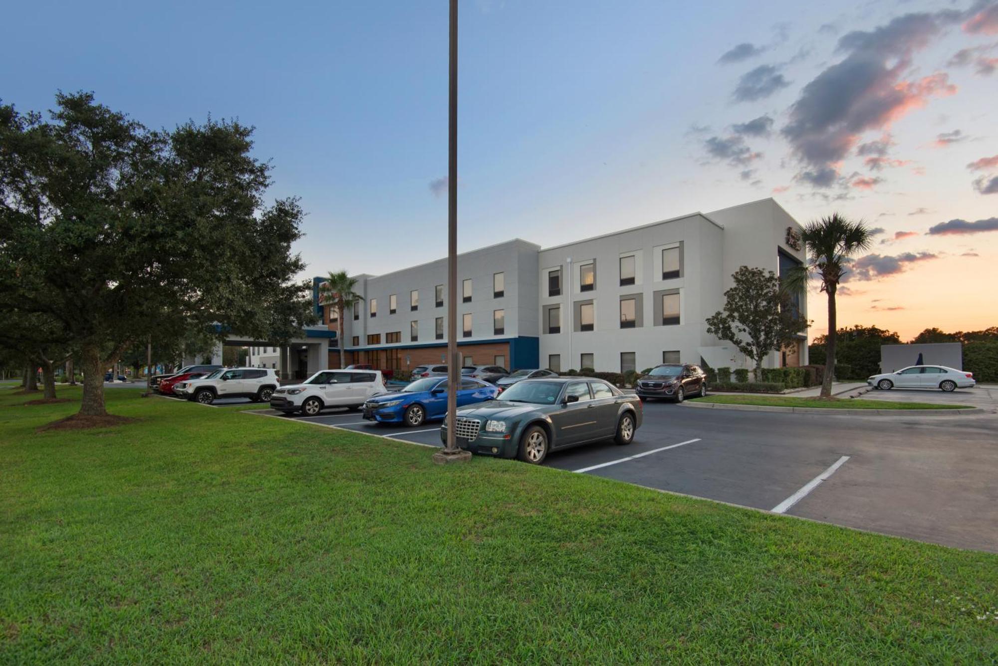 Hampton Inn & Suites Pensacola I-10 N At University Town Plaza Buitenkant foto