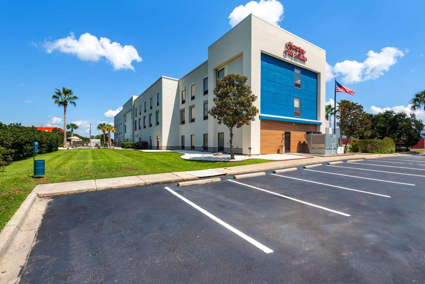 Hampton Inn & Suites Pensacola I-10 N At University Town Plaza Buitenkant foto